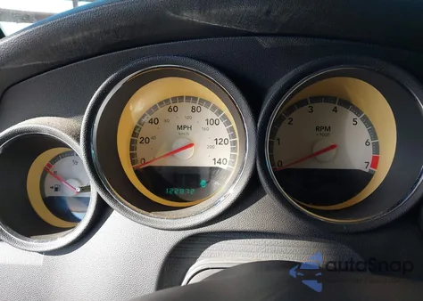 2010 Dodge Charger z USA, uszkodzony, nr VIN 2B3CA4CD2AH183447